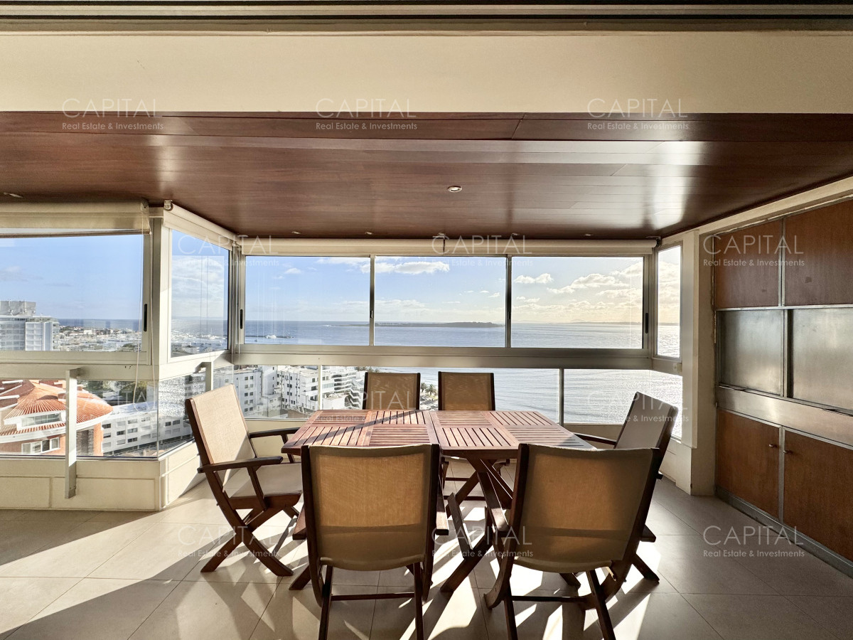 Apartamento ID.38472 - Apartamento en venta de tres dormitorios y dependencia en Playa Mansa, Punta del Este