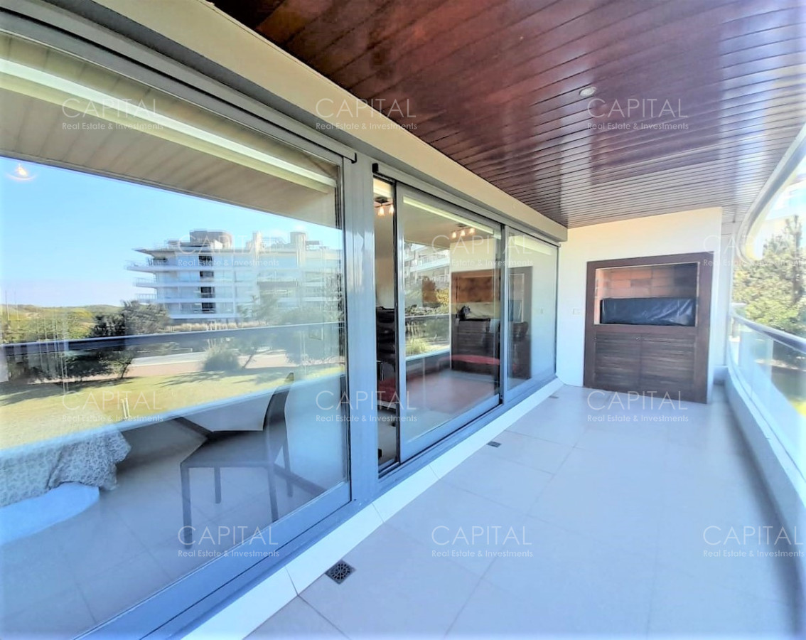 Apartamento ID.33175 - Espectacular Apartamento en alquiler Primera linea playa Brava