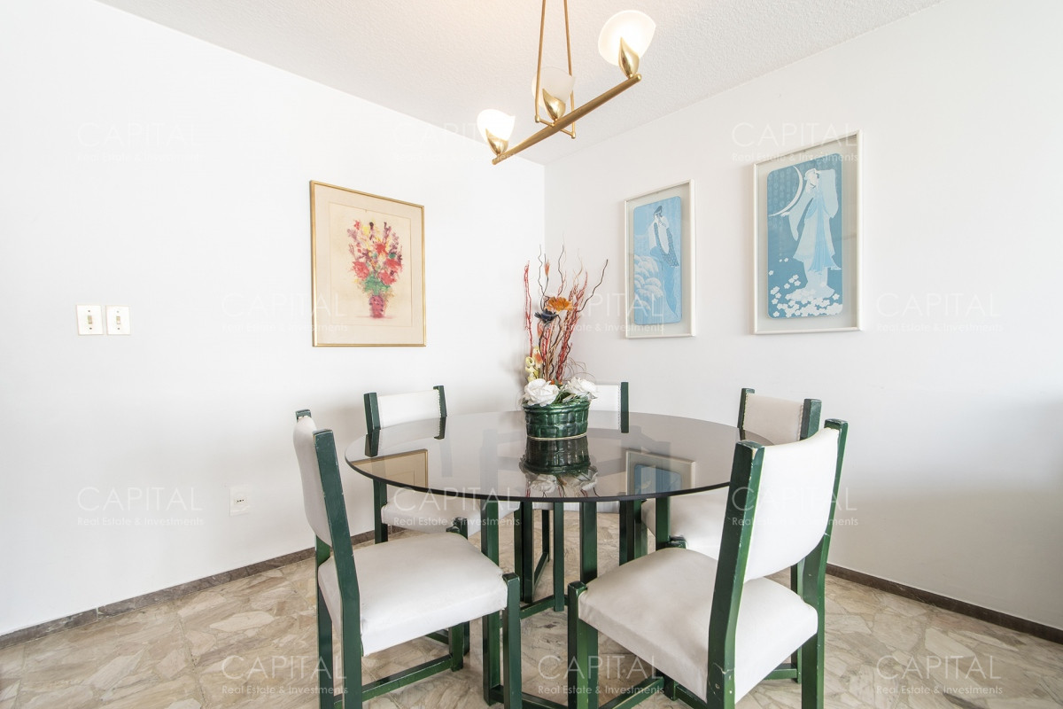 Apartamento ID.32842 - Apartamento con vista al mar en venta en Playa Mansa.