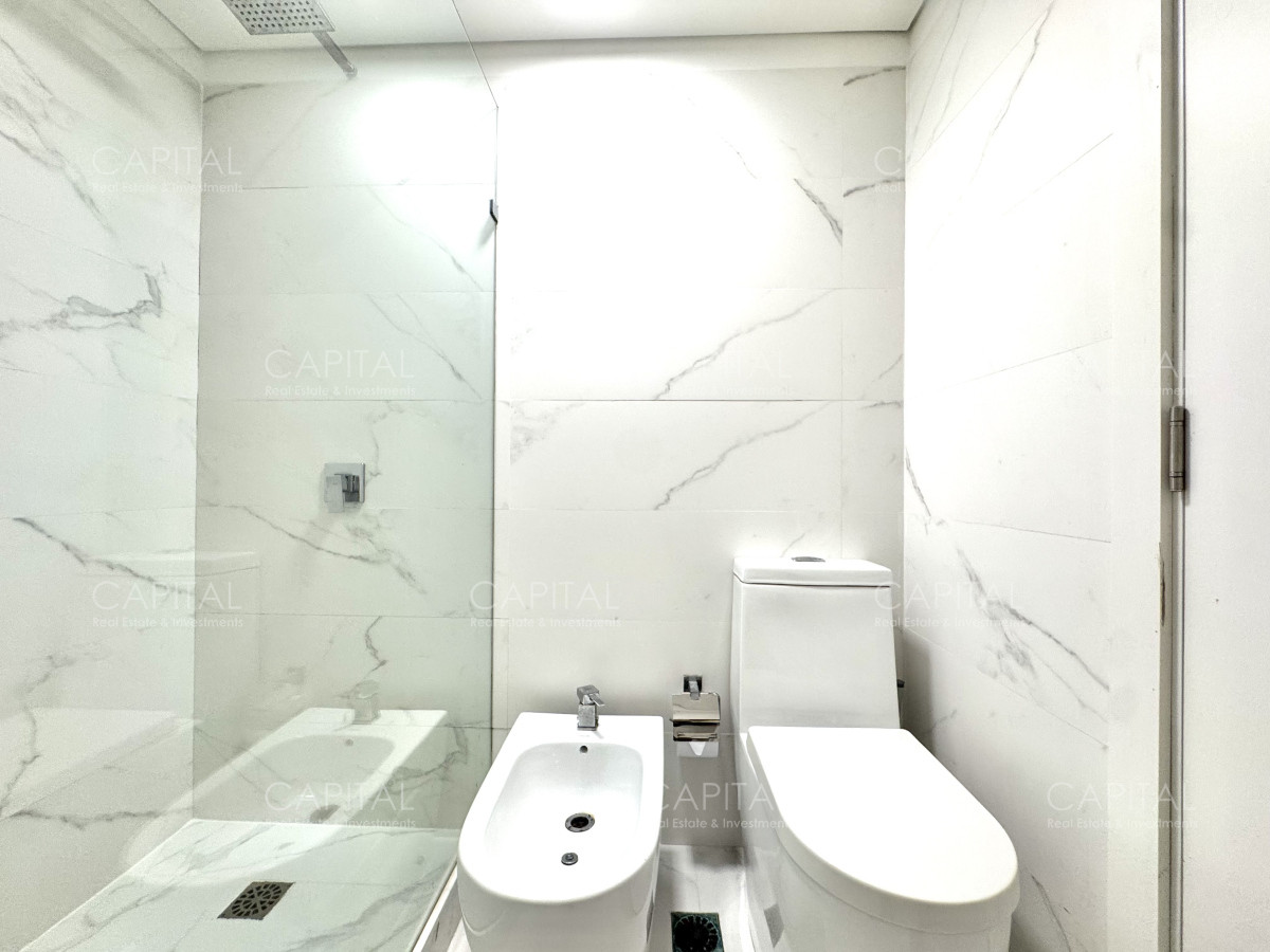 Apartamento ID.30282 - Espectacular Apartamento Duplex de Tres dormitorios en Venta en Barrio Golf