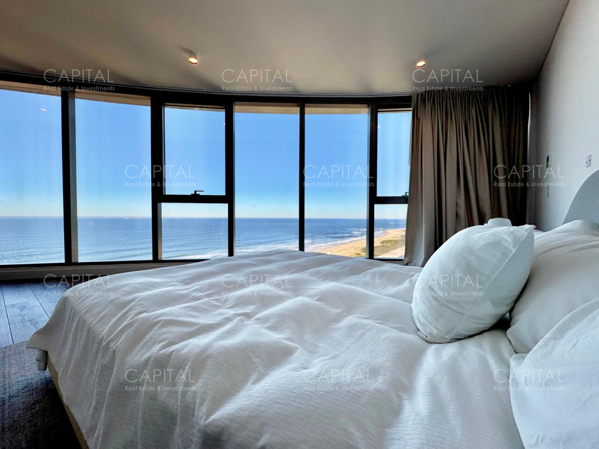 Apartamento ID.36643 - Apartamento esquinero de tres y dependencia piso alto en Trump Tower en Venta
