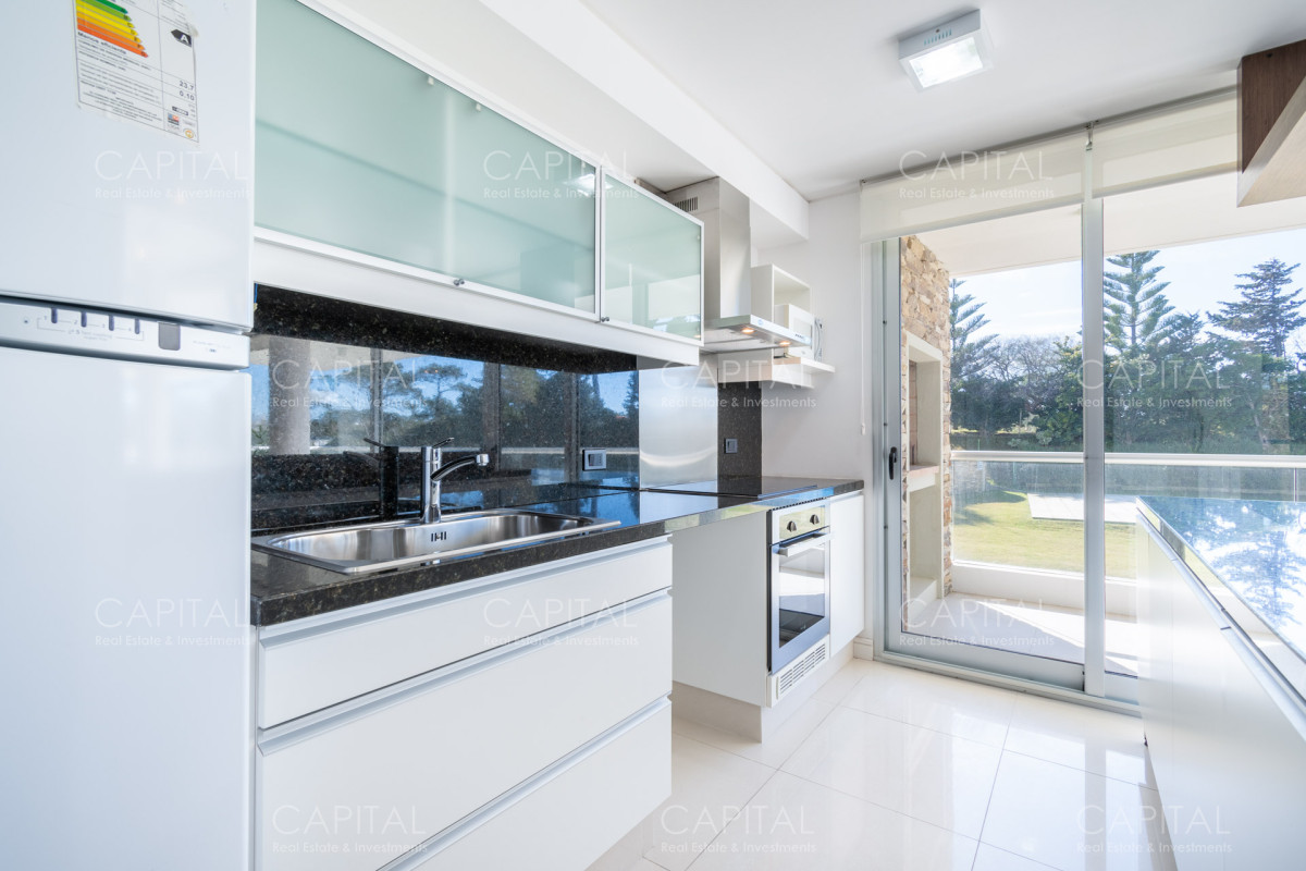 Apartamento ID.29594 - Aparamento en Venta y Alquiler, Playa Brava Punta del Este