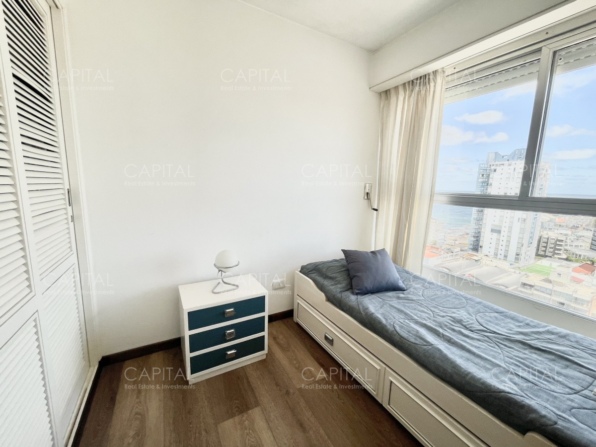 Apartamento ID.33467 - Fontemar Punta del Este Apartamento de 4 dormitorios con vista al puerto en venta