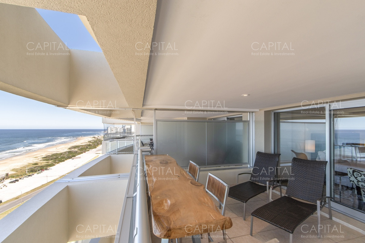 Apartamento ID.35239 - Torre lobos de tres dormitorios y dependencia de servicio en venta, Playa Brava
