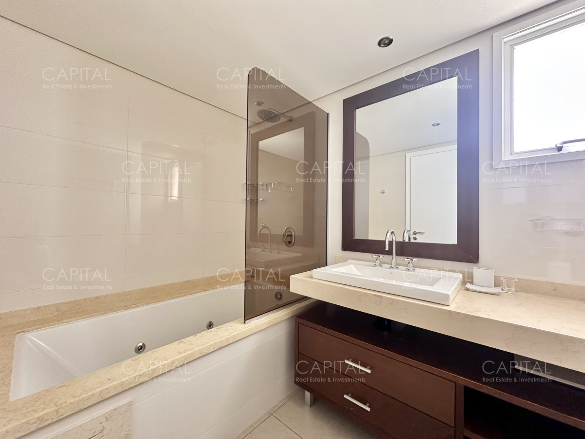 Apartamento ID.32998 - Aquarela Punta del Este Departamento Esquinero en Venta