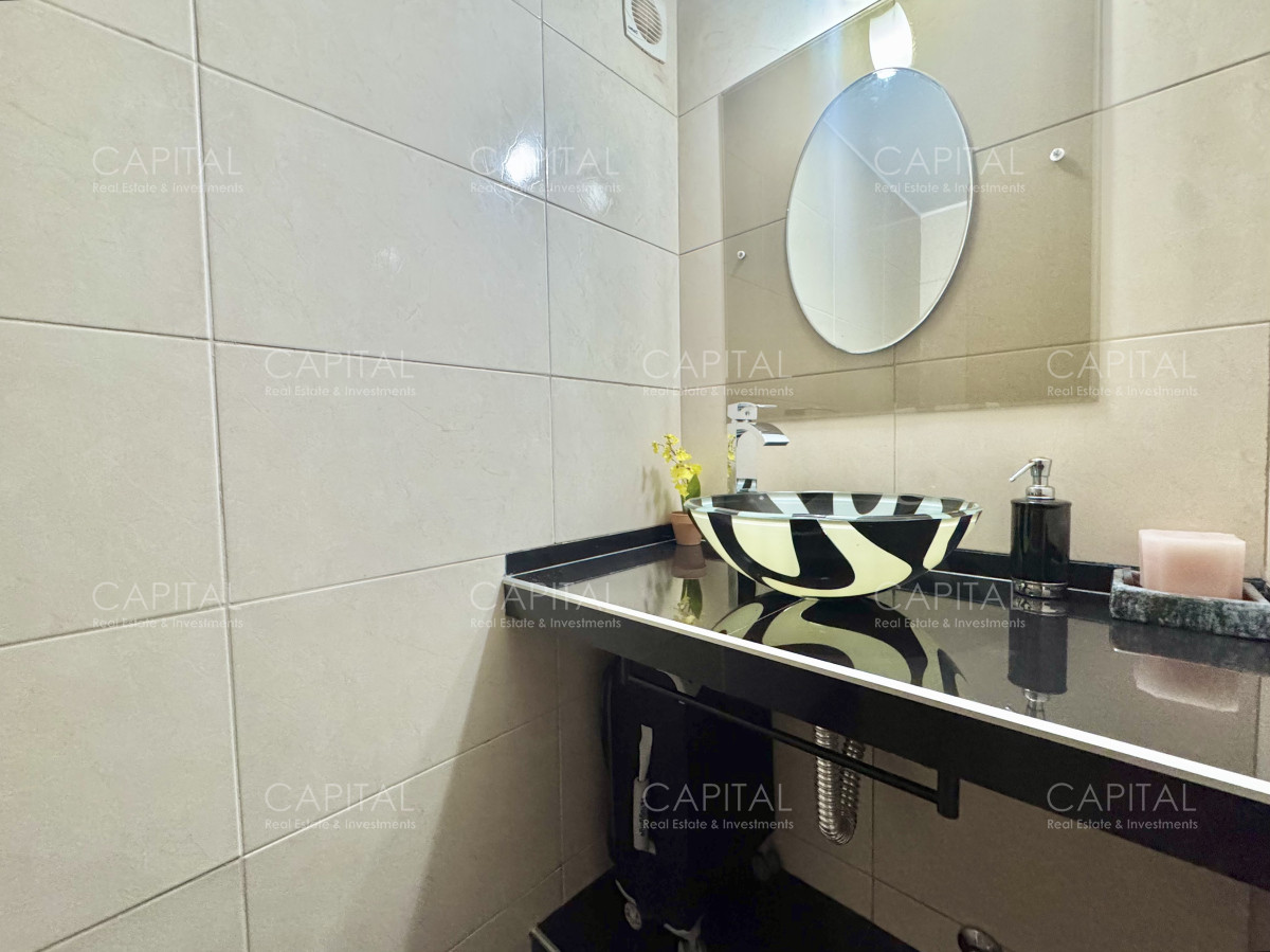 Apartamento ID.38203 - Apartamento en Venta Reciclado de 3 dormitorios y servicio, Roosevelt. 