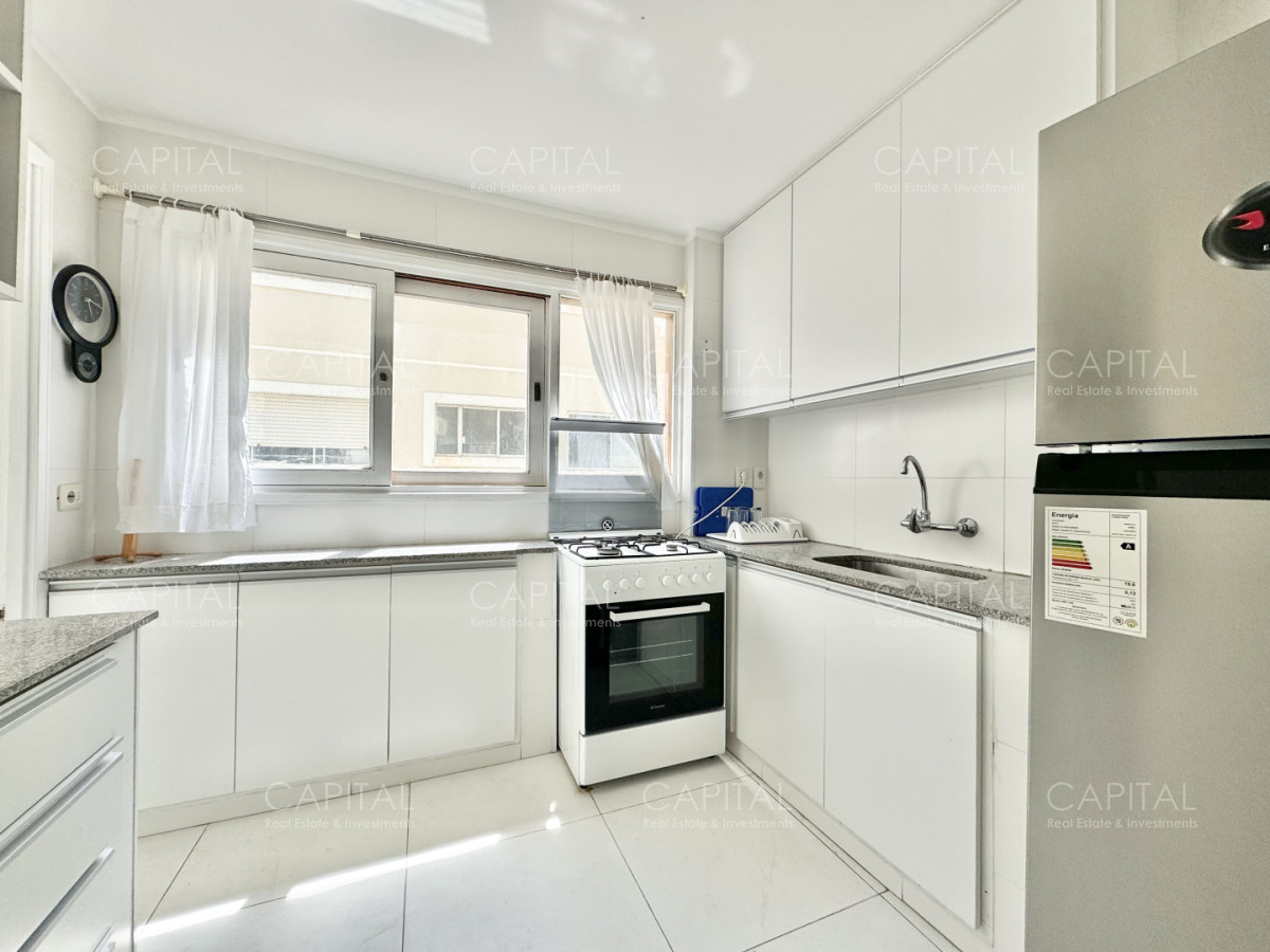 Apartamento ID.35581 - Apartamento de tres dormitorios con vista al mar en venta, Punta del Este.