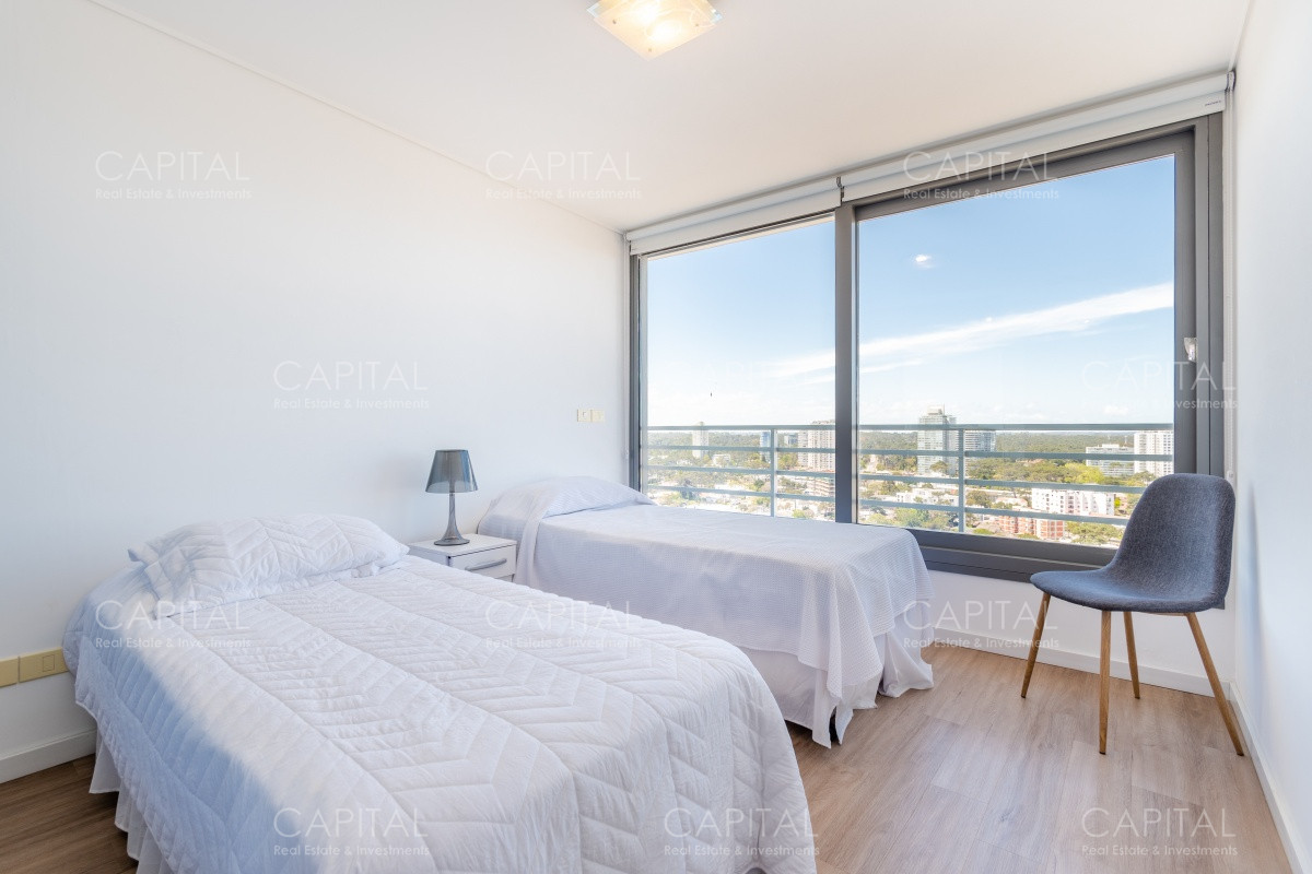 Apartamento ID.30106 - Alexander Boulevard Apartamento con Vista al Mar en Venta Punta del Este