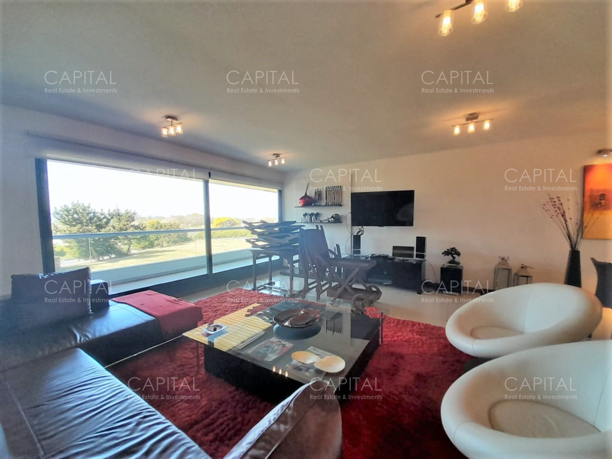 Apartamento ID.33175 - Espectacular Apartamento en alquiler Primera linea playa Brava