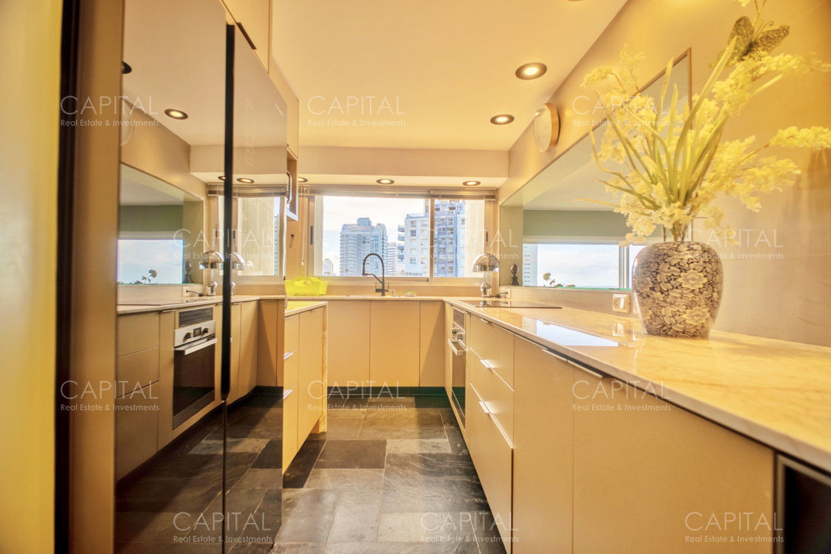 Apartamento ID.40153 - Apartamento en Venta 4 dormitorios en Playa Brava, con vista al Mar