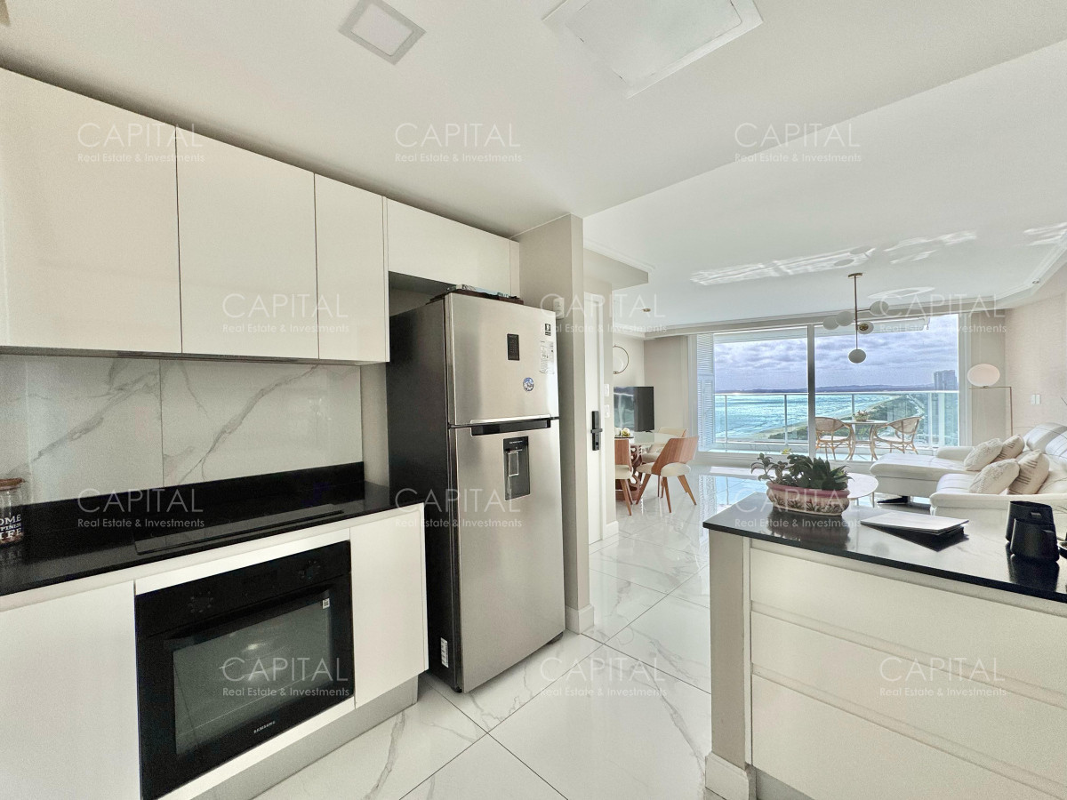 Apartamento ID.37935 - Paramount Tower de dos dormitorios frente al mar en Alquiler, Playa Mansa Punta del este