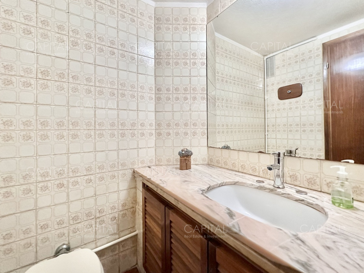 Apartamento ID.34525 - Apartamento de tres dormitorios y dependencia en venta Punta del Este
