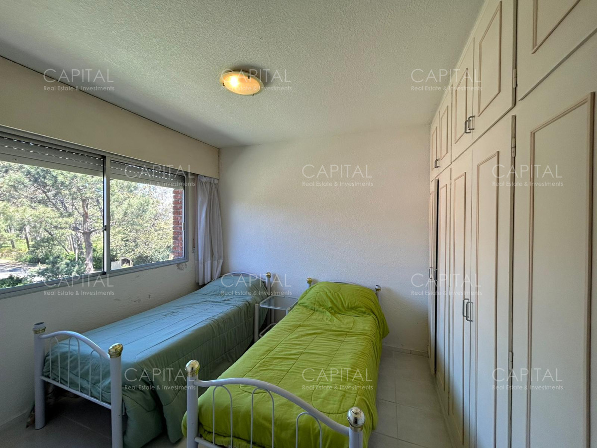 Apartamento ID.35240 - Apartamento en venta con parrillero propio en Playa Mansa. 
