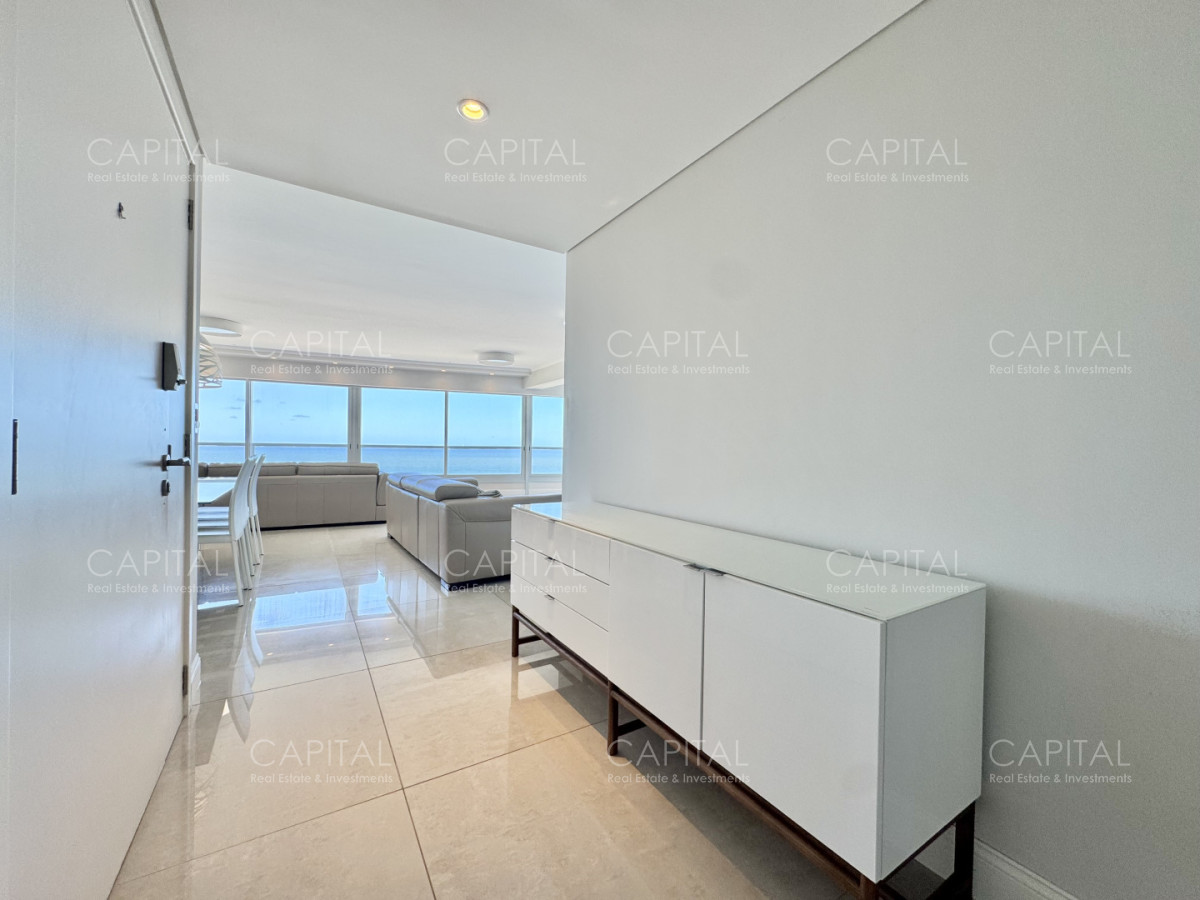 Apartamento ID.39295 - Le Parc esquinero piso alto en playa brava en venta