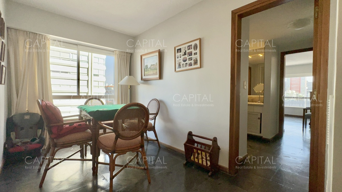 Apartamento ID.34218 - Apartamento de tres dormitorios y de dependencia de servicio, Puerto de Punta del Este.