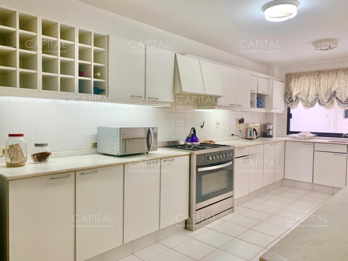 Apartamento ID.26044 - Espectacular Apartamento Frente al Puerto con vista al Mar, Punta del Este 