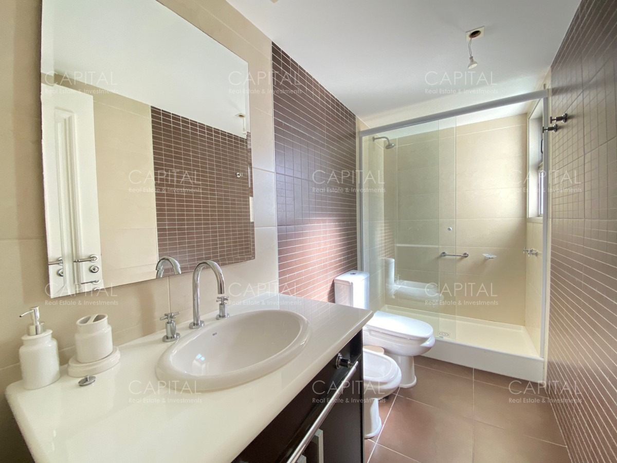 Apartamento ID.35599 - IMPERIALE ESQUINERO EN VENTA 3 DORMITORIOS Y SERVICIO