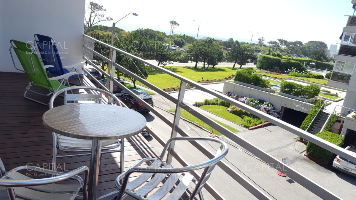 Apartamento ID.27728 - Apartamento en Venta Playa Mansa Punta del Este Dos Dormitorios