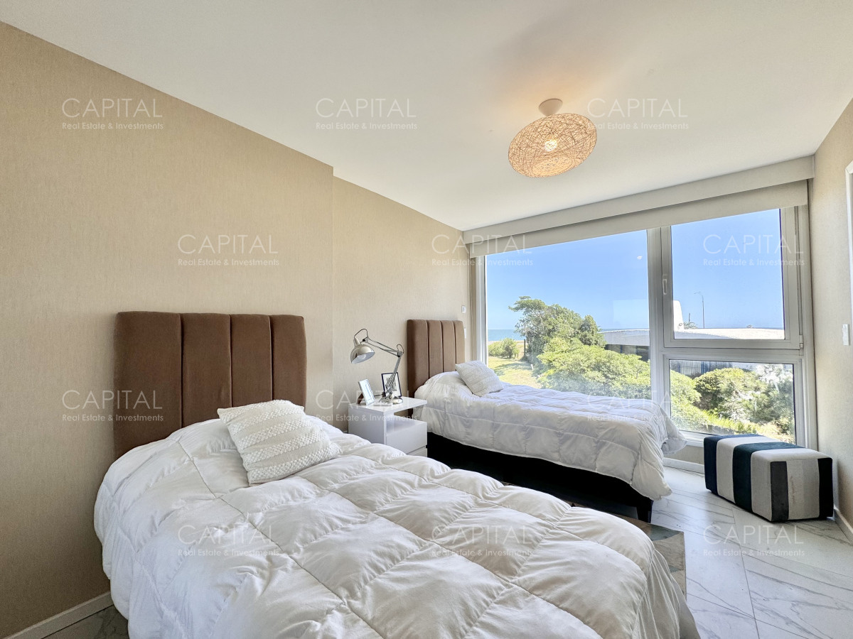 Apartamento ID.37212 - Apartamento de tres dormitorios y dependencia en alquiler, Punta del Este