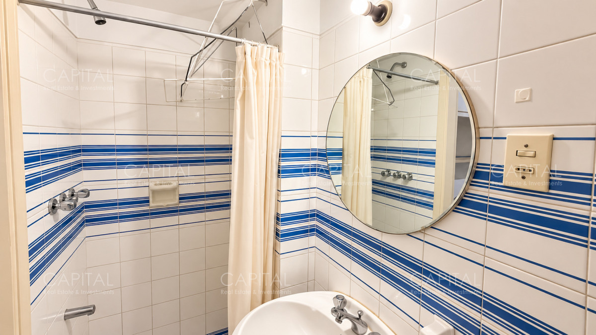 Apartamento ID.40808 - Apartamento en venta en Península, Punta del Este, ubicado a 100 metros del mar.