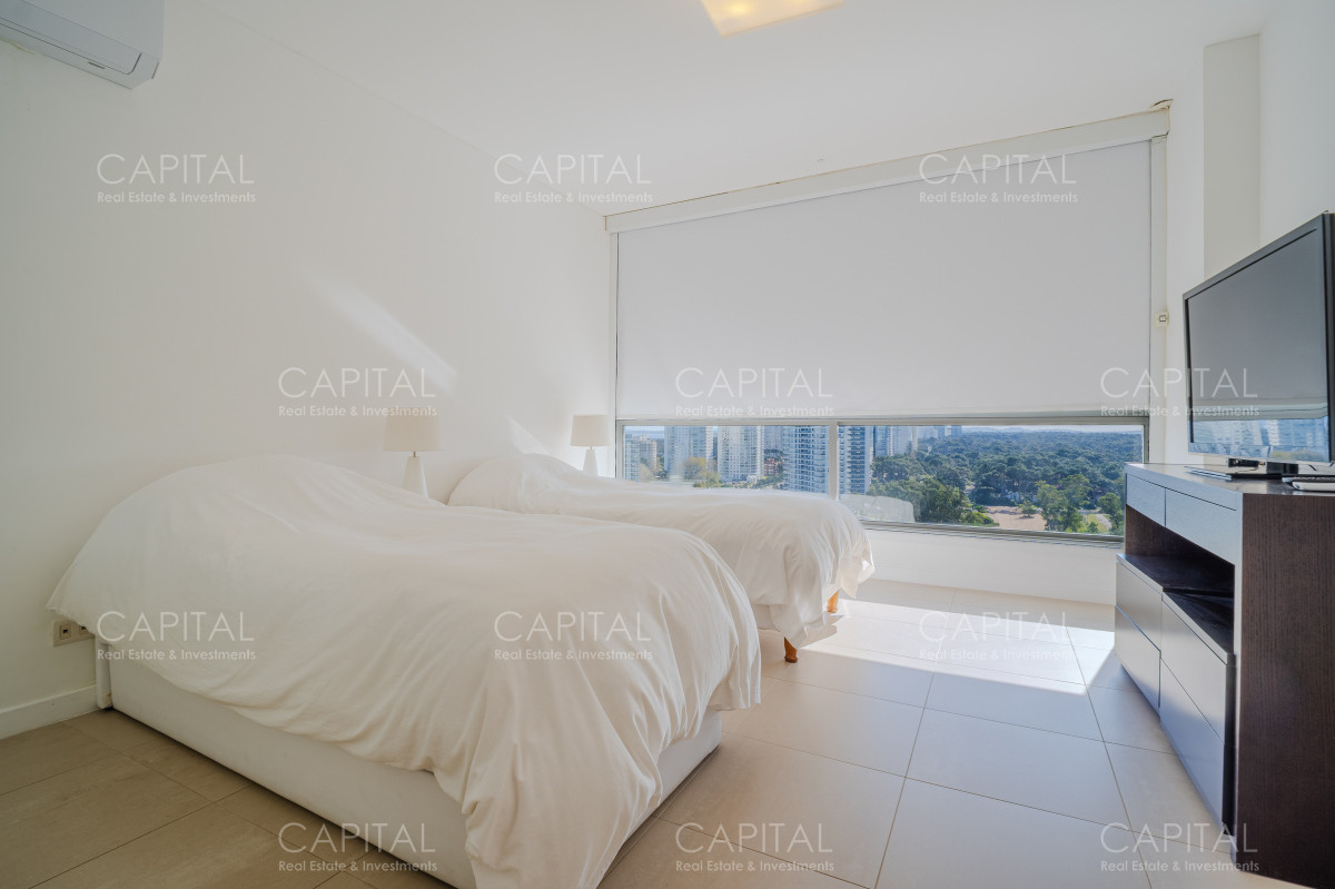 Apartamento ID.31771 - Le Parc Punta del Este En Venta