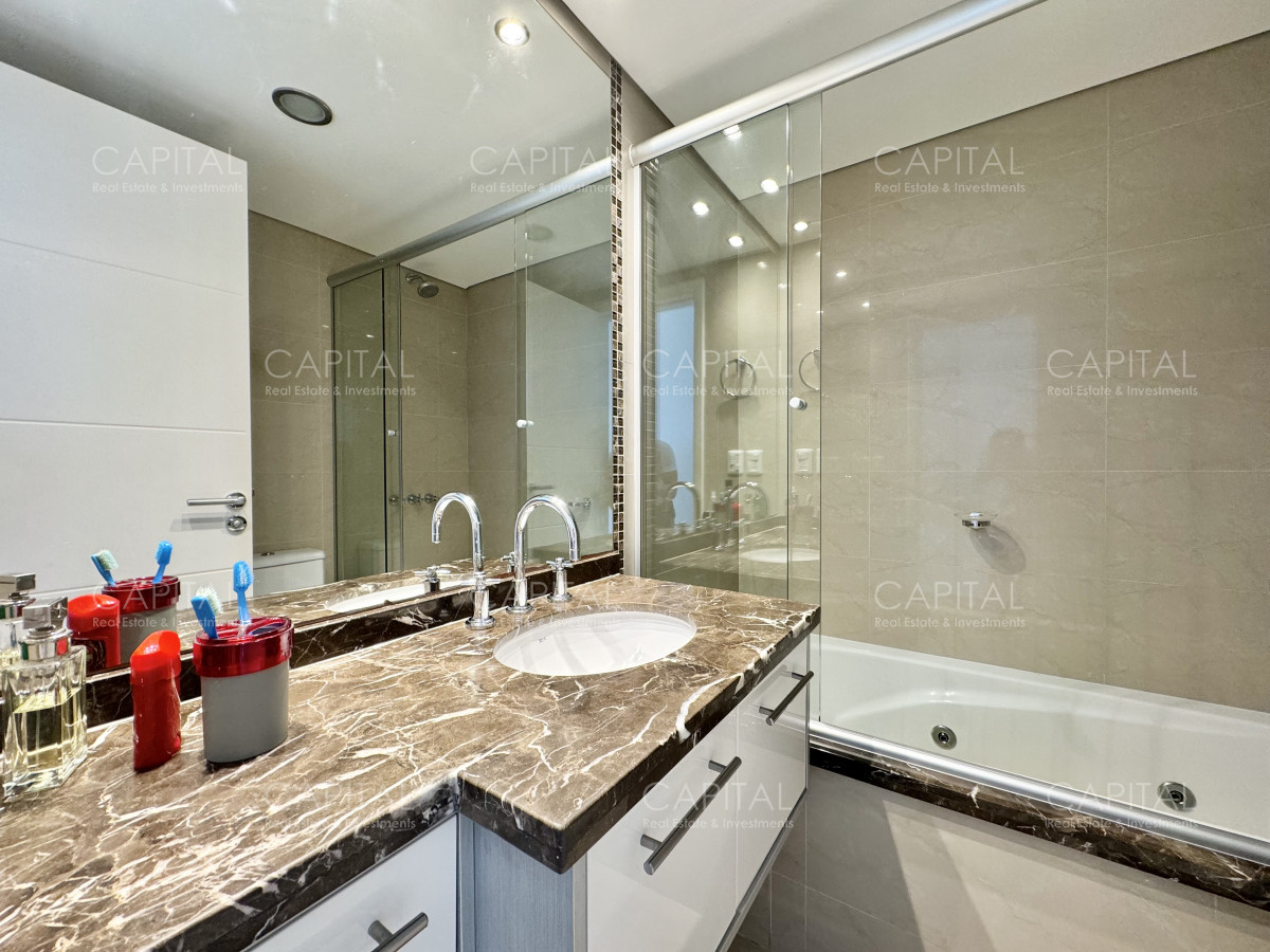 Apartamento ID.36994 - Casino Tower de dos dormitorios en venta, Punta del Este.