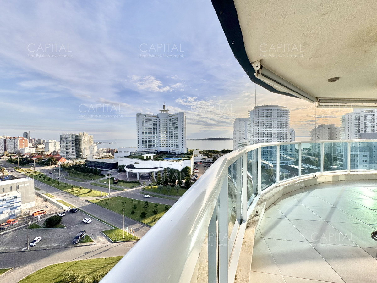 Apartamento ID.38246 - APARTAMENTO EN VENTA DE 3 DORMITORIOS EN PLAYA MANSA PUNTA DEL ESTE