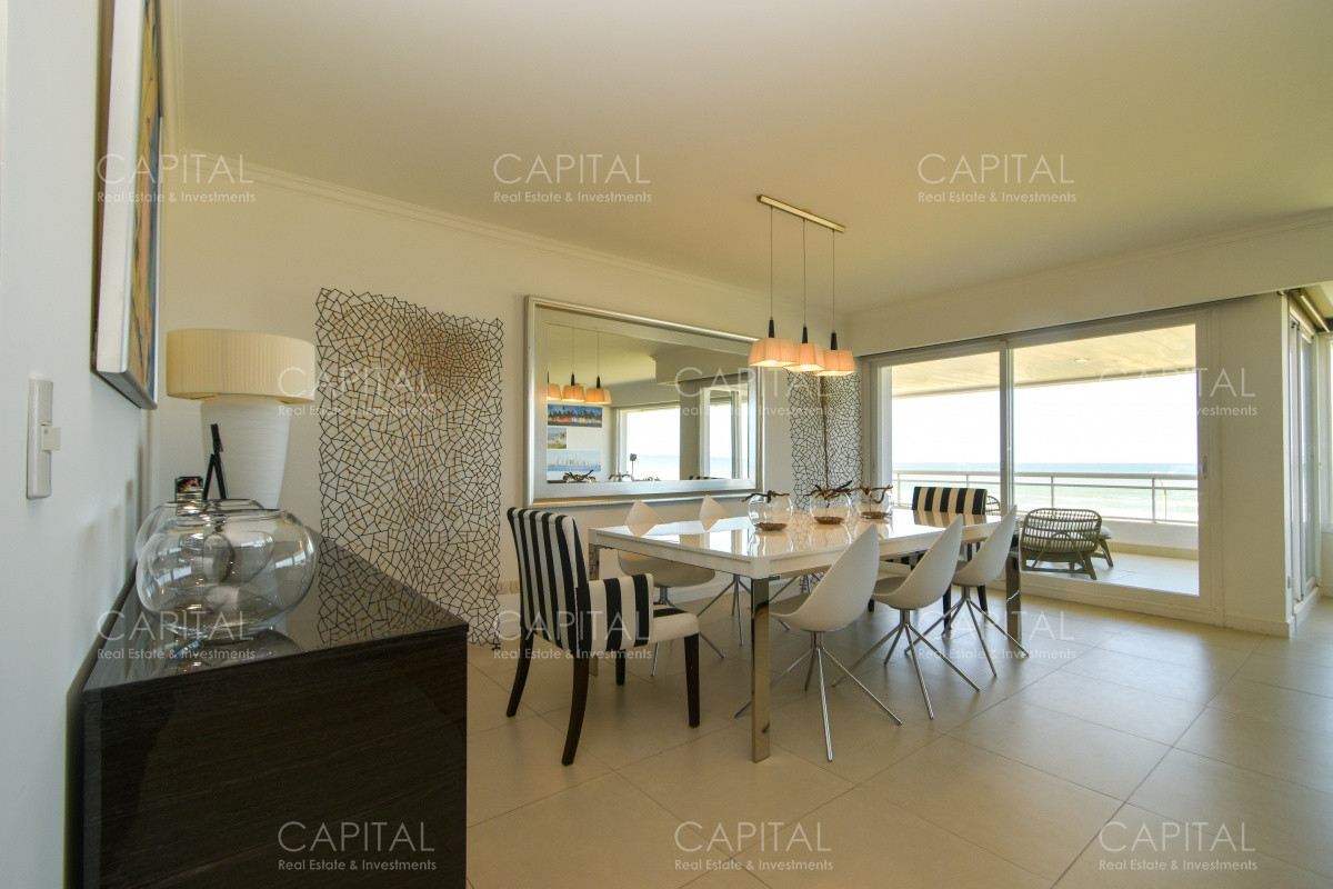 Apartamento ID.30835 - Venta de exclusivo PentHouse sobre playa Brava, Punta del Este