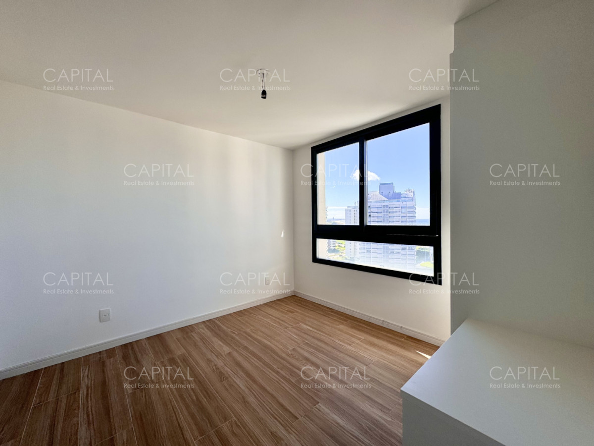 Apartamento ID.40072 - Unidad en venta de dos dormitorio con vista al mar, Playa Brava, Punta del Este
