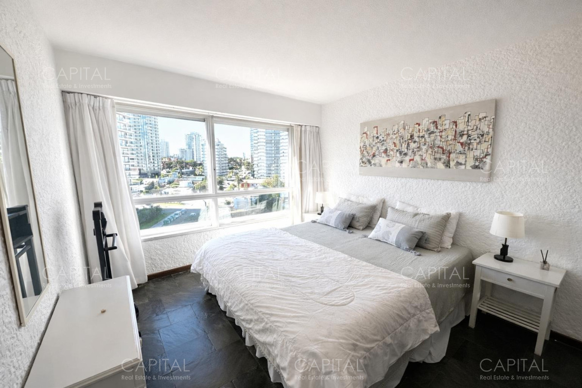 Apartamento ID.39943 - Apartamento en venta frente al mar 1 dormitorio con cochera