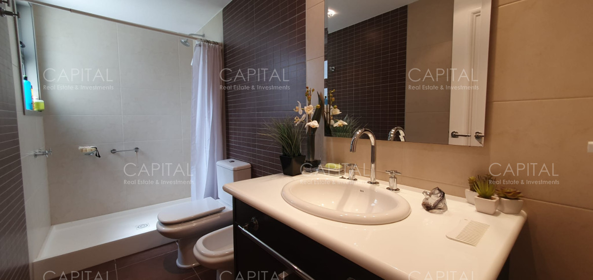 Apartamento ID.32278 - Venta departamento frente al mar tres dormitorios mas dependencia Playa Brava Punta del Este