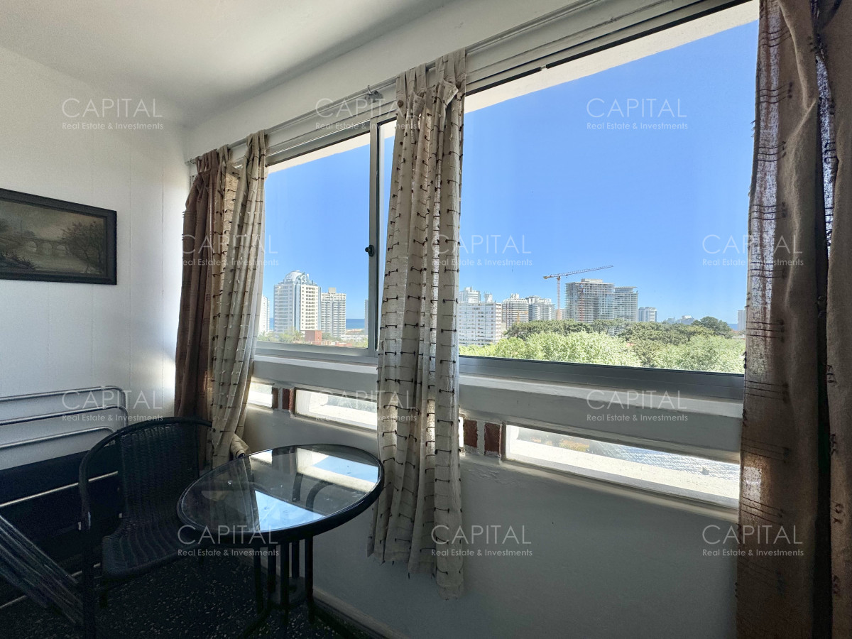 Apartamento ID.39227 - Apartamento de dos dormitorios en venta, Aidy Grill, Punta del Este.