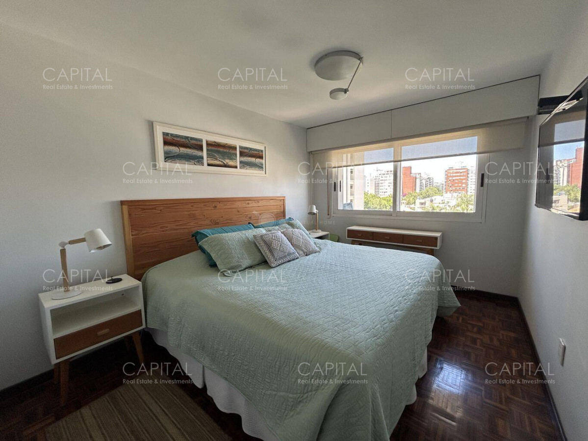 Apartamento ID.39768 - Apartamento de tres dormitorios y dependencia en venta, Punta Carretas.
