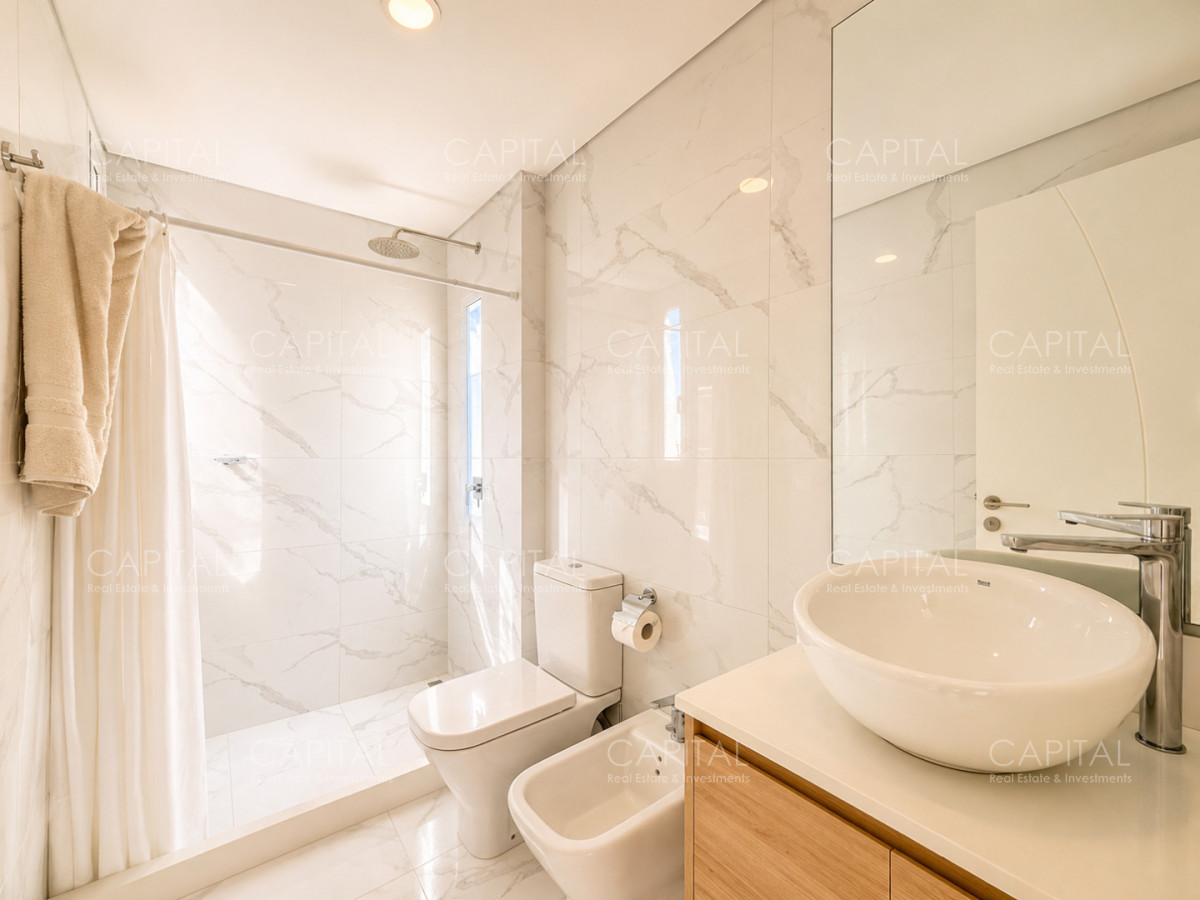 Apartamento ID.37058 - Paramount Tower de dos dormitorios frente al mar en Venta Playa Mansa Punta del este