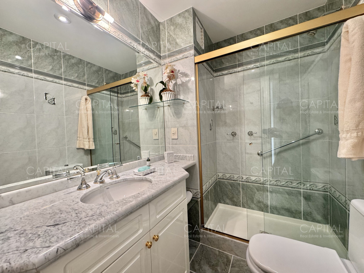 Apartamento ID.38754 - Coral Tower esquinero de tres dormitorios y servicio piso alto en venta