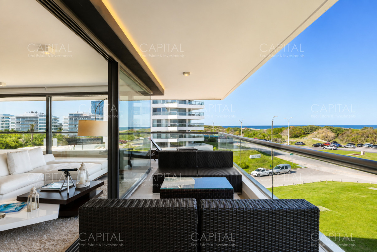 Apartamento ID.40730 - Departamento 3 dormitorios y dependencia frente a Playa Brava en Rincón del indio