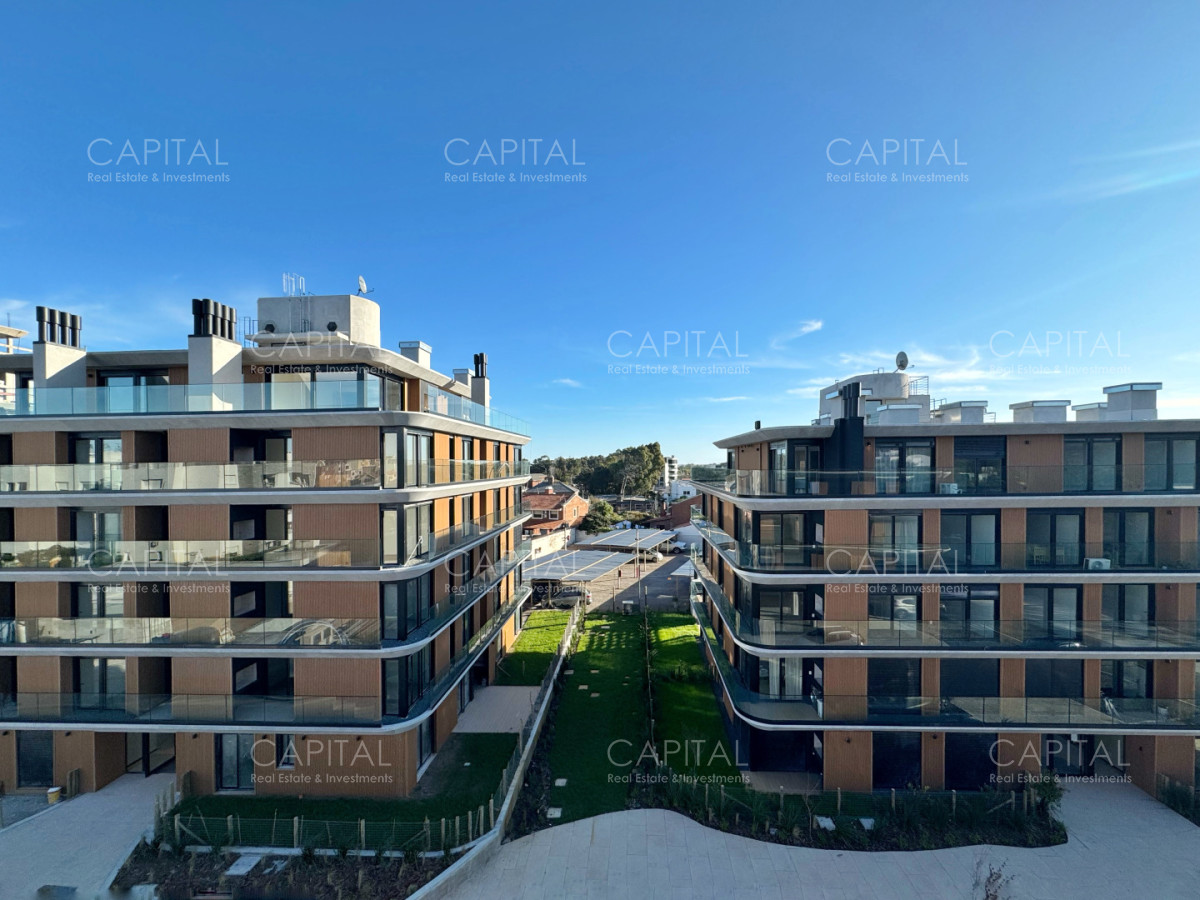 Apartamento ID.40029 - Venta Apartamento 2 Dormitorios con Jardín y Parrillero en Costanera Village
