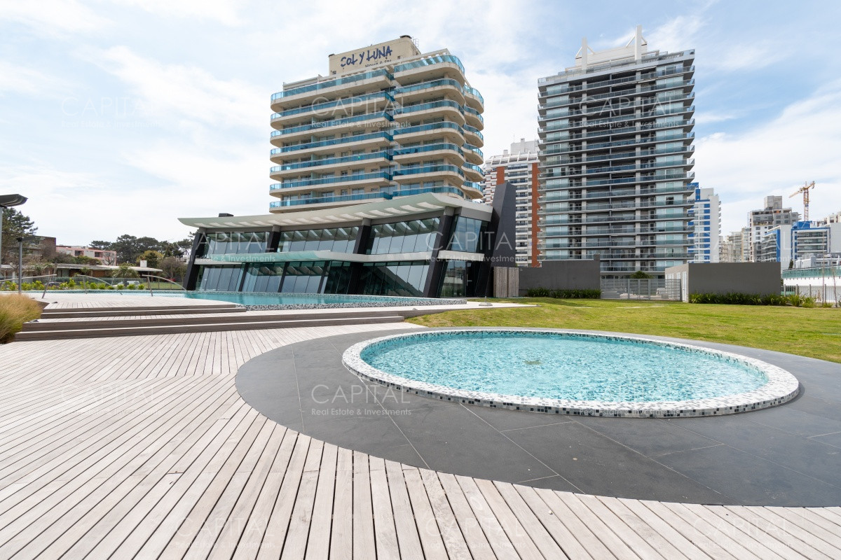 Apartamento ID.29881 - Apartamento de tres dormitorios en venta Art Tower Punta del Este