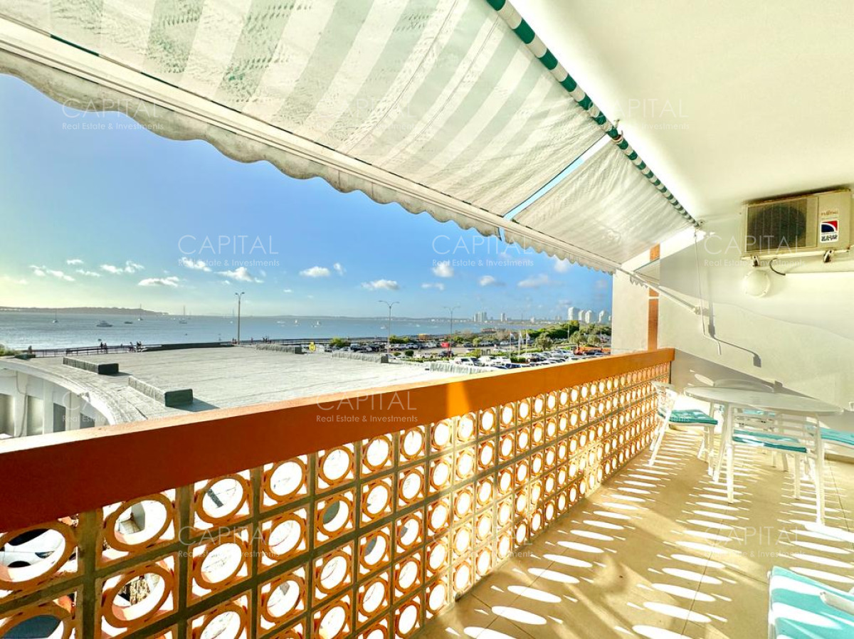Apartamento ID.35578 - Apartamento de un dormitorio recilado frente al mar en Playa Mansa de Punta del Este