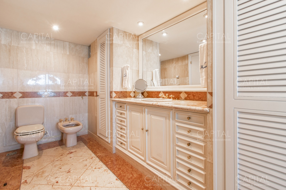 Apartamento ID.34785 - Apartamento frente al mar en Playa Brava en Venta