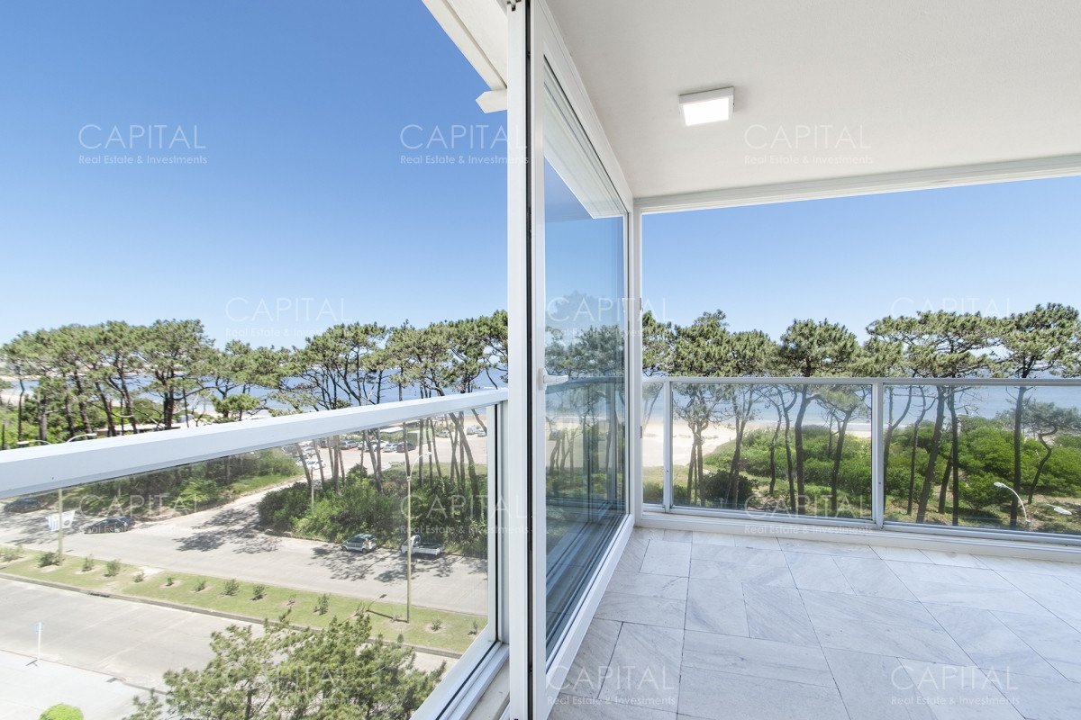 Apartamento ID.35407 - Golden Gate Punta del Este Apartamento Primera Fila