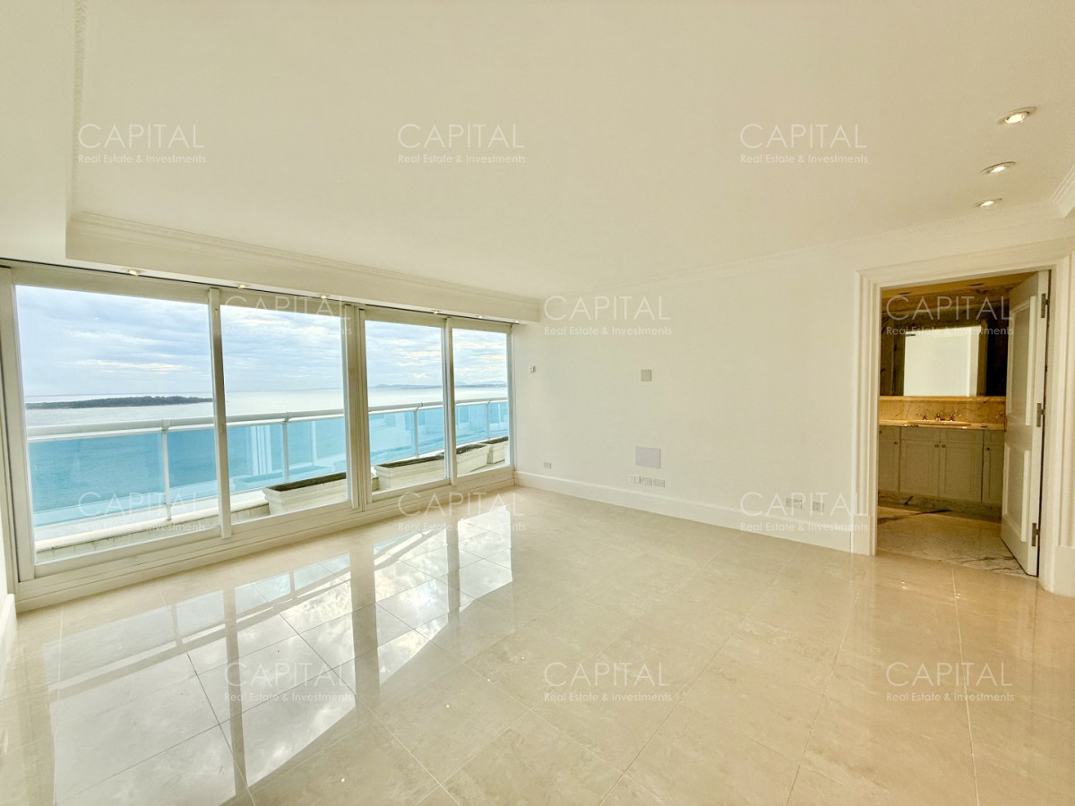 Apartamento ID.35001 - Millenium Tower Playa Mansa en Venta Punta del Este