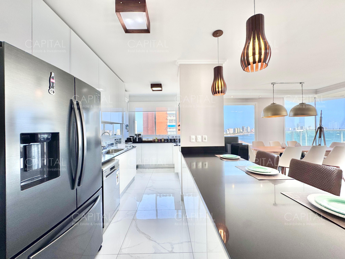 Apartamento ID.37490 - Apartamento De Tres Dormitorios En Suites + Dependencia En Paramount Smart Tower