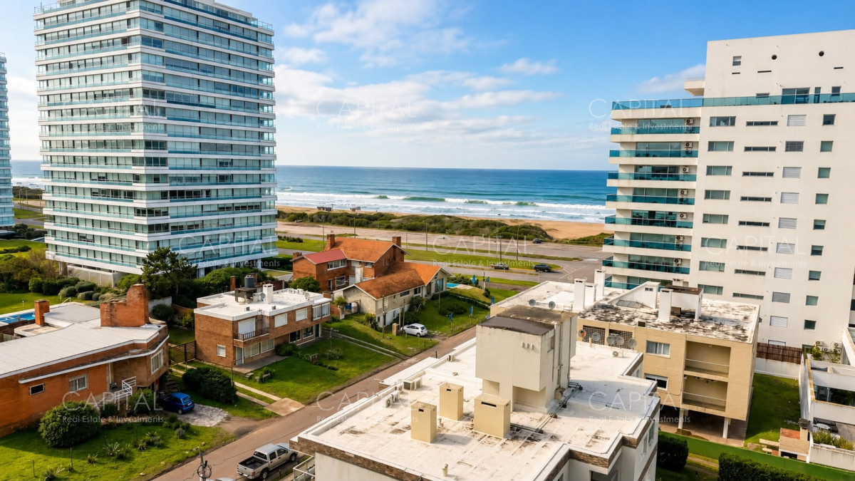 Apartamento ID.40472 - Excelente departamento 3 dormitorios con parrillero en Playa Brava