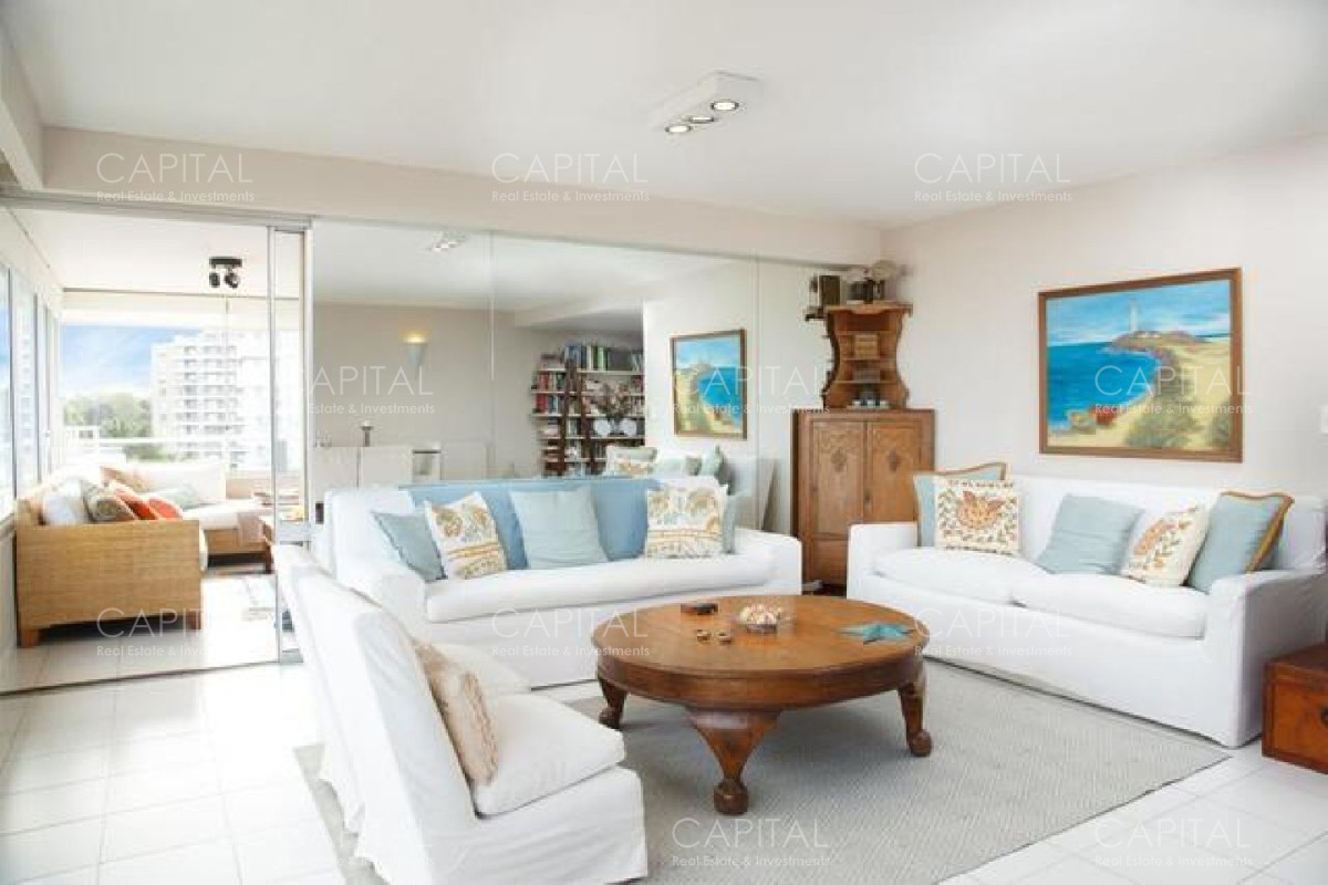 Apartamento ID.26486 - Espectacular Apartamento Torre Tiburon 3 dormitorios + servicio con baño