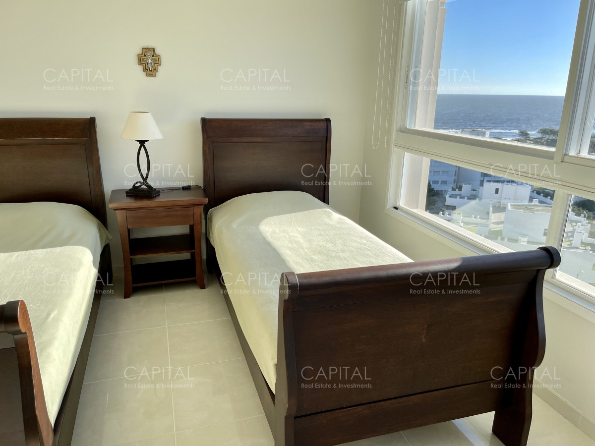 Apartamento ID.31040 - Venta de apartamento esquinero Le Jardin Punta del Este