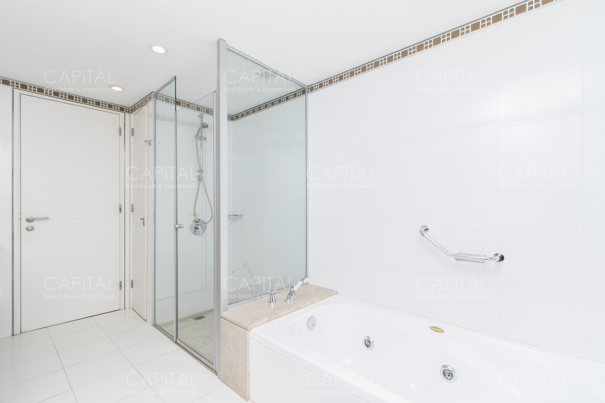 Apartamento ID.35359 - Le Parc Esquinero en Venta Tres Dormitorios