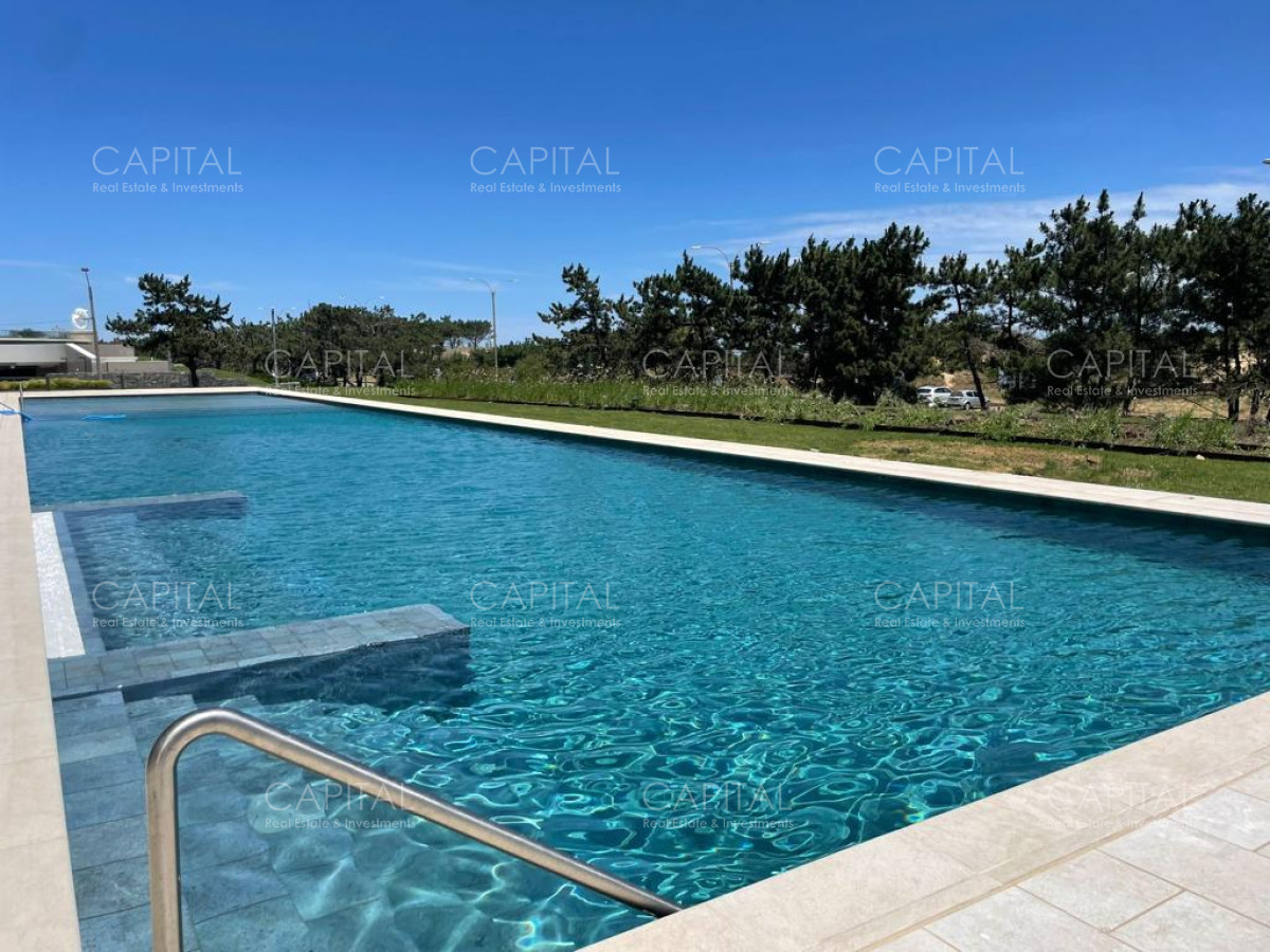 Apartamento ID.35376 - Venetian de tres dormitorios y dependencia en alquiler