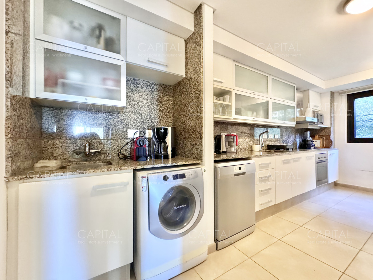 Apartamento ID.28127 - Quartier Punta Ballena Departamento en alquiler Primera fila al Mar de Punta Ballena Tres Dormitorios