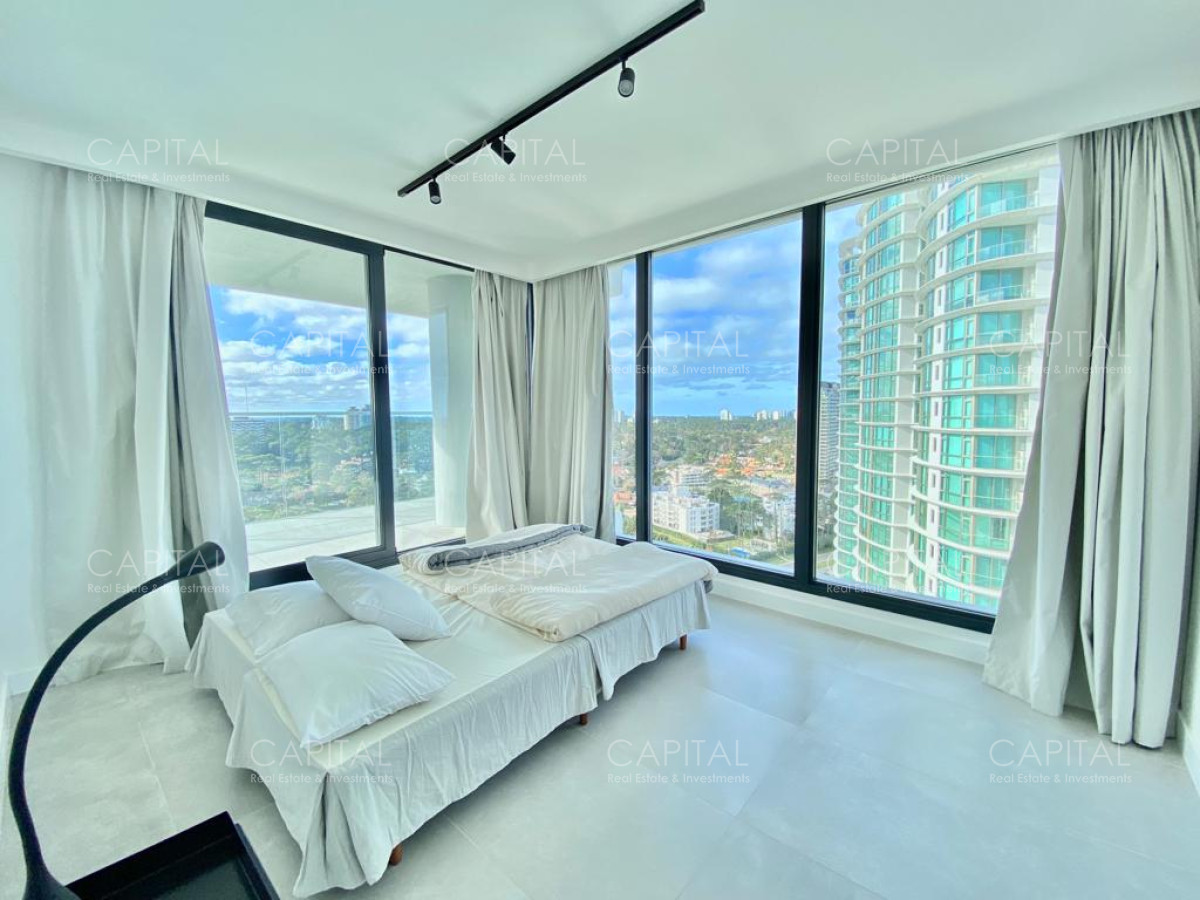 Apartamento ID.34588 - Venetian Punta Del Este Apartamento frente al mar de tres dormitorios mas dependencia en Venta